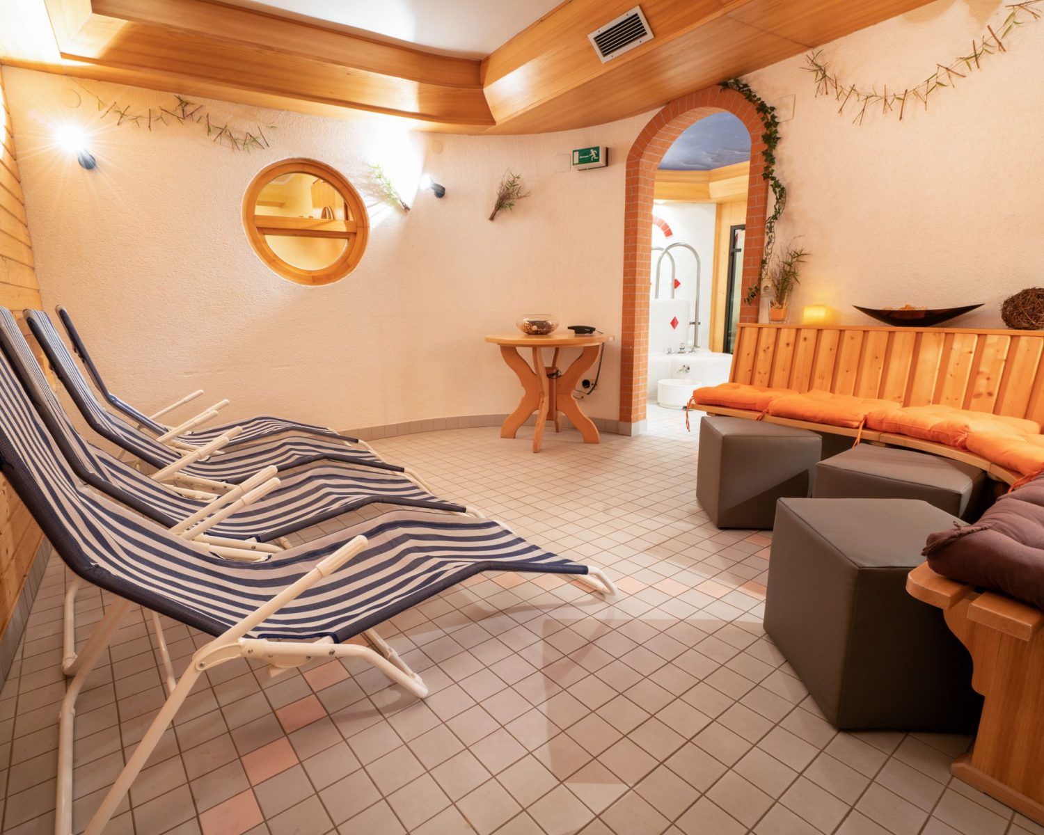 Tröpolacherhof Wellnessbereich Ruheraum